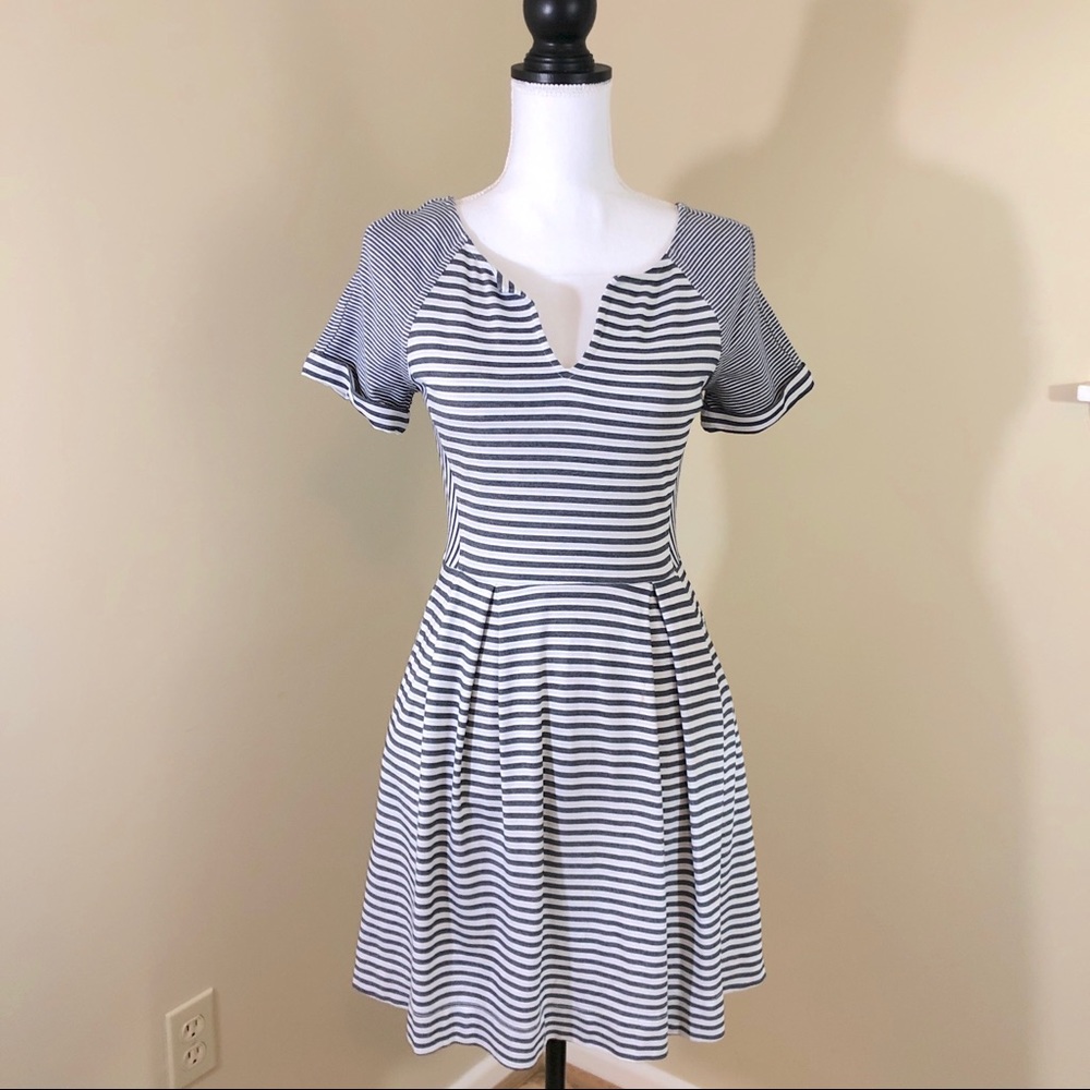 Three Dots Striped Fit N Flare dress pockets Small